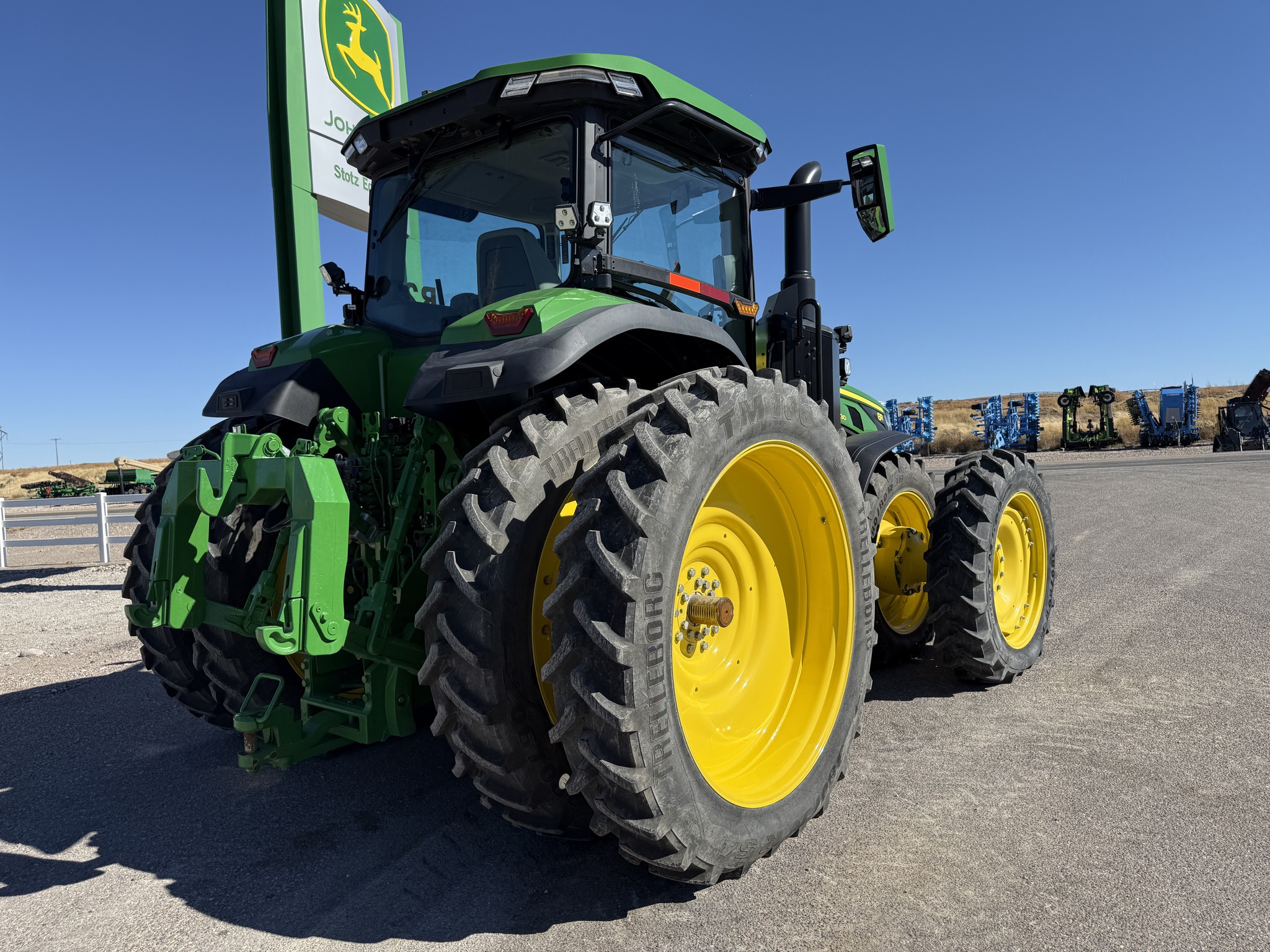 2024 John Deere 8R 230 Image 5