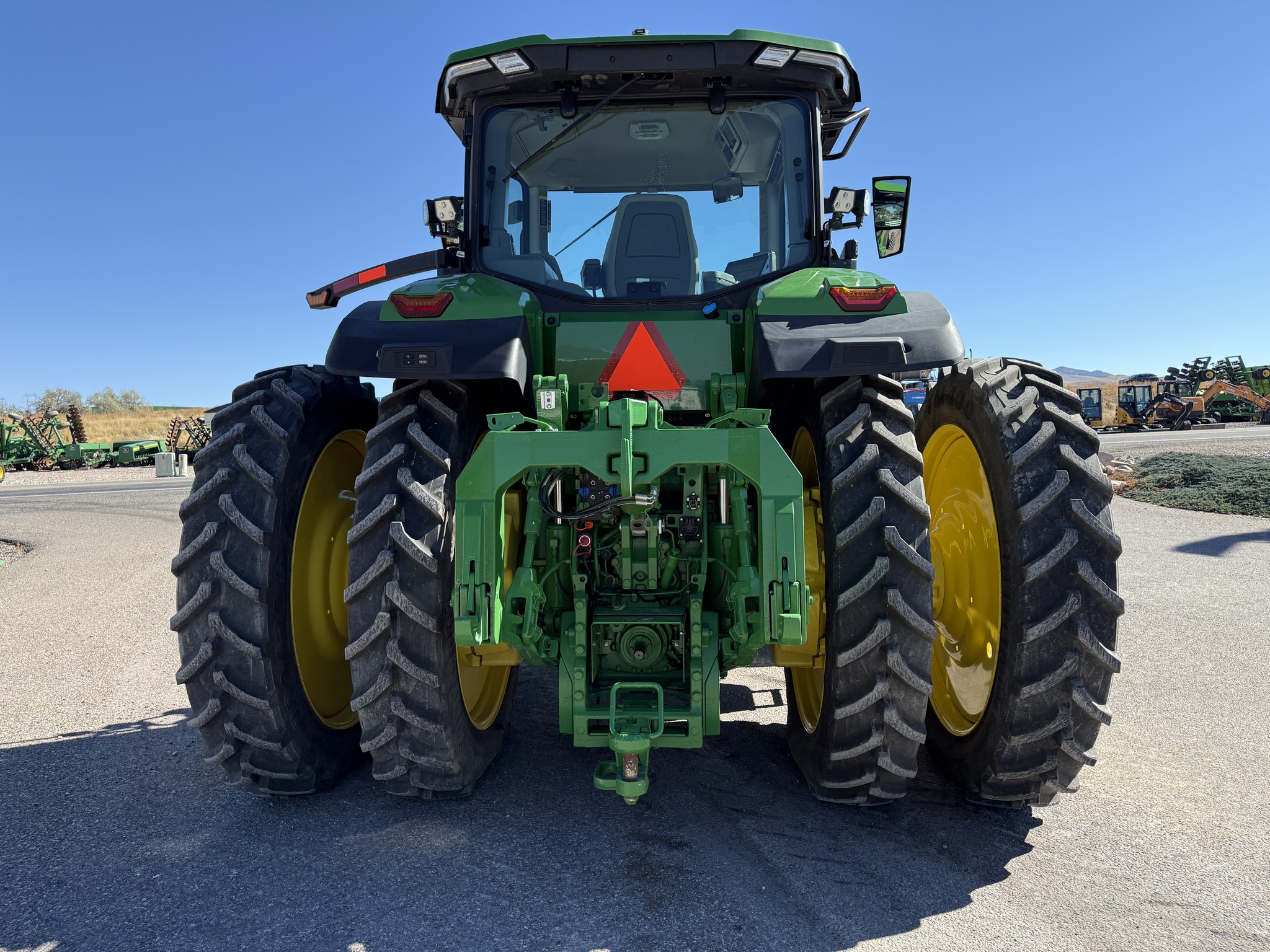2024 John Deere 8R 230 Image 4