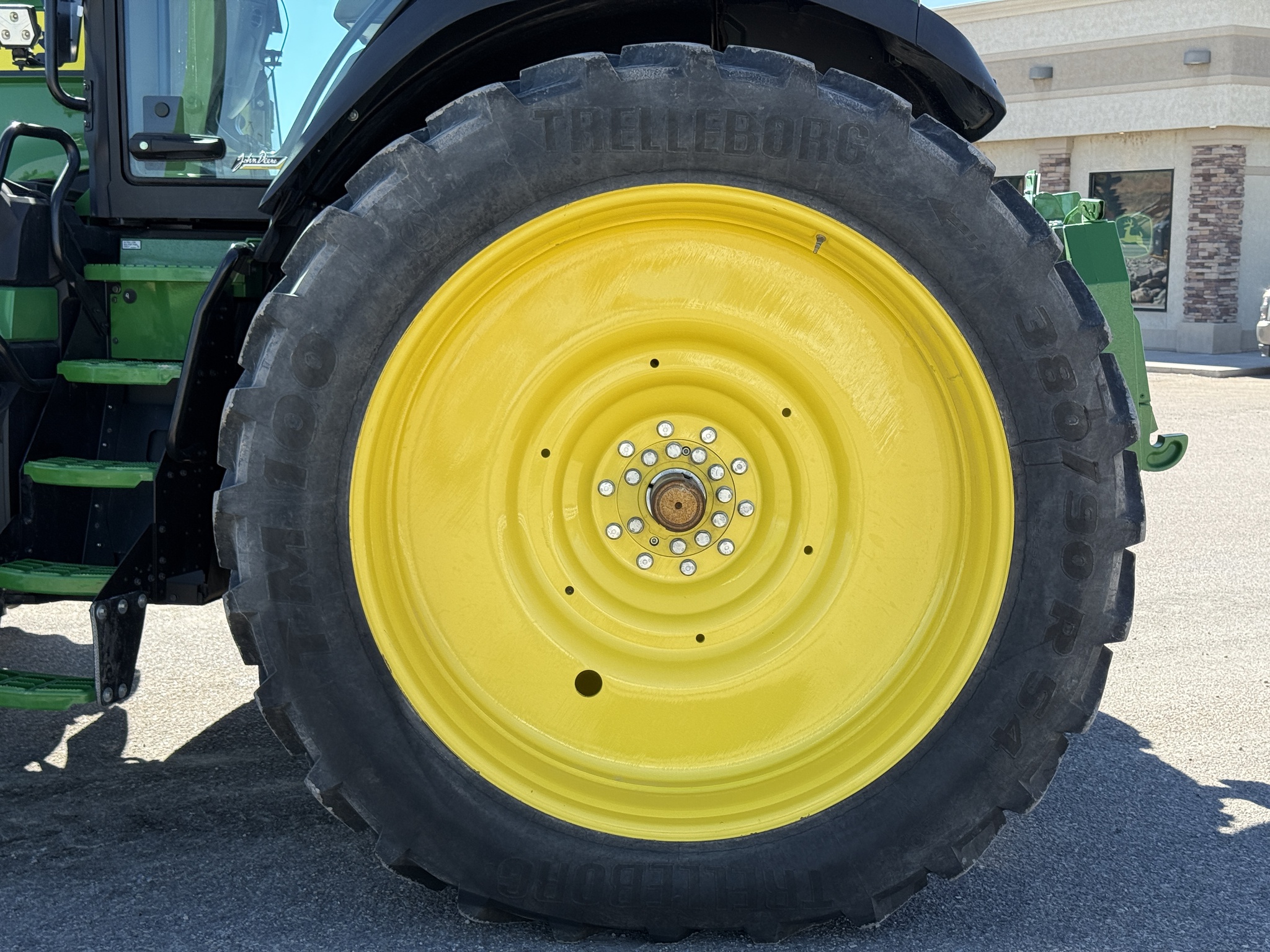 2024 John Deere 8R 230 Image 32