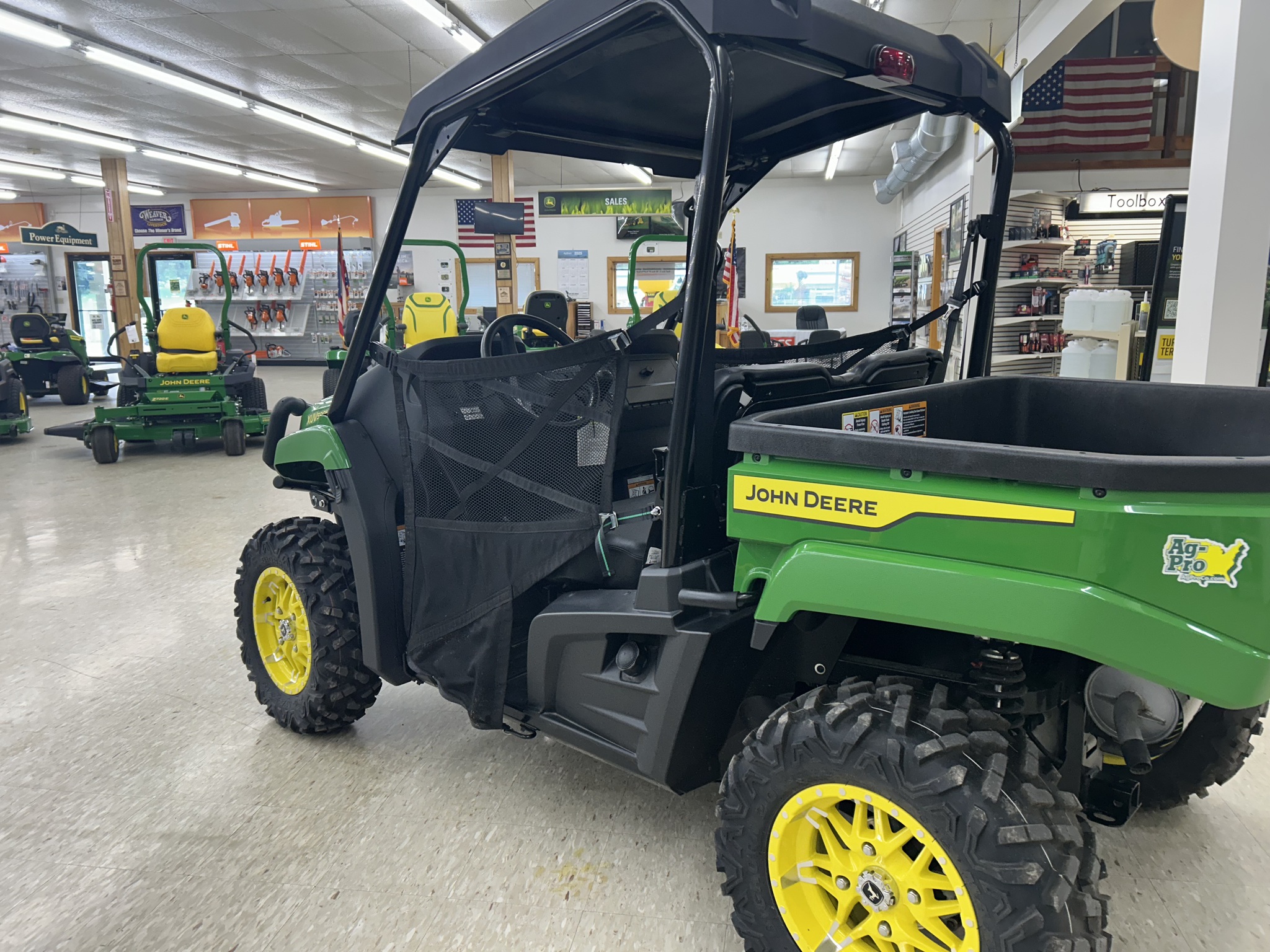 2024 John Deere 590M Image 3