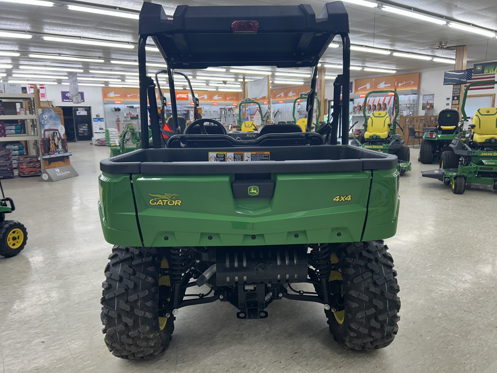 2024 John Deere 590M Image 4