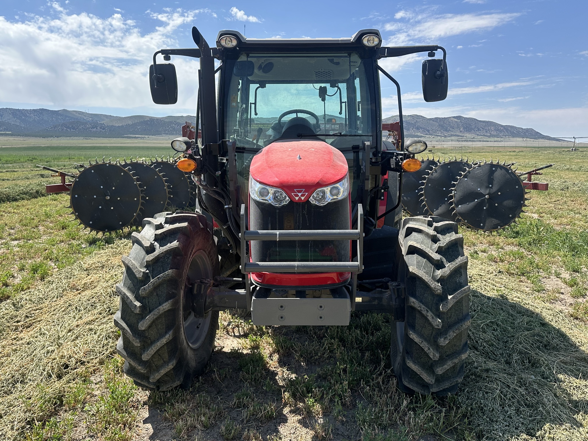 2022 Massey Ferguson 4707 Image 2