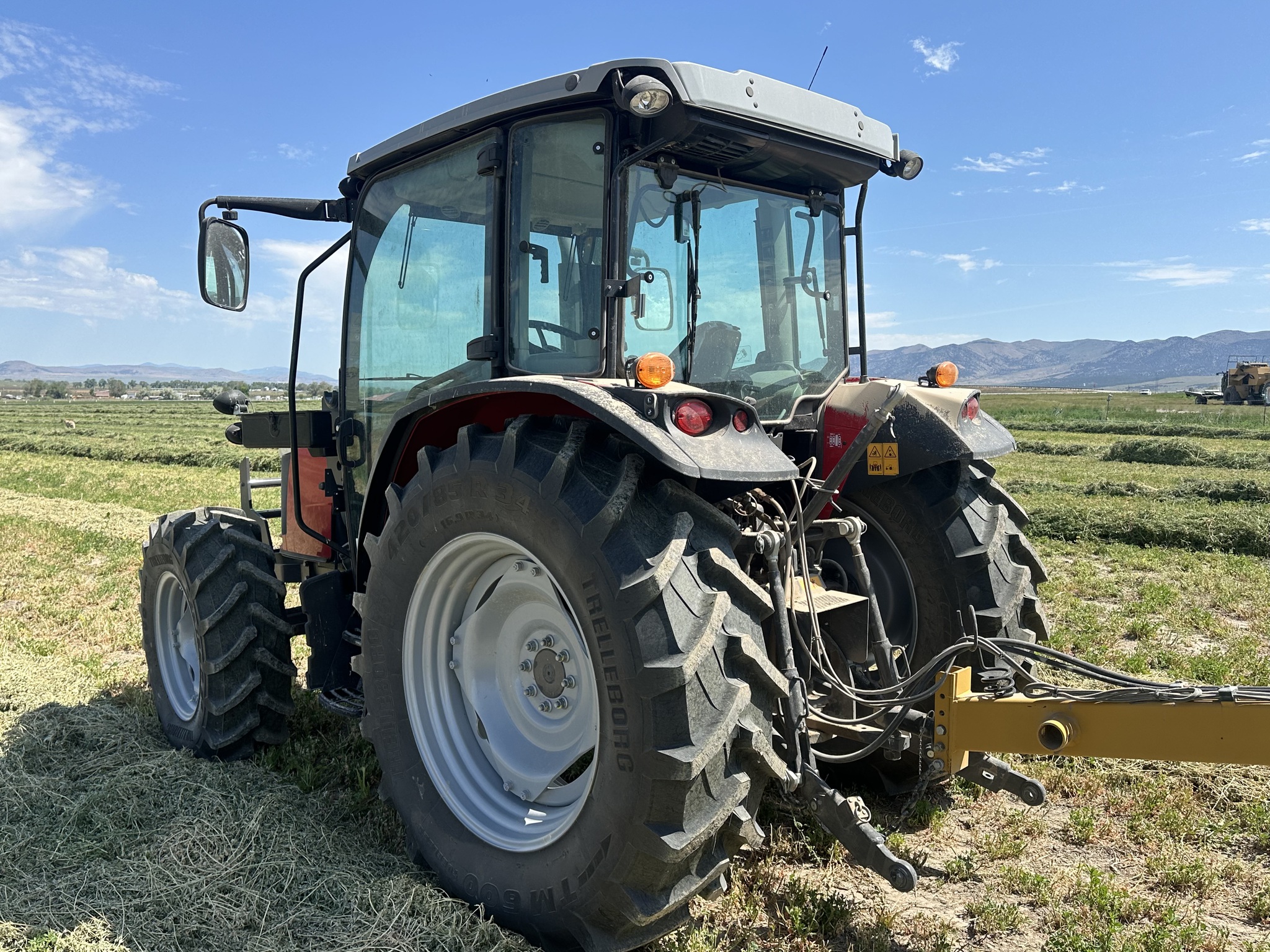 2022 Massey Ferguson 4707 Image 5