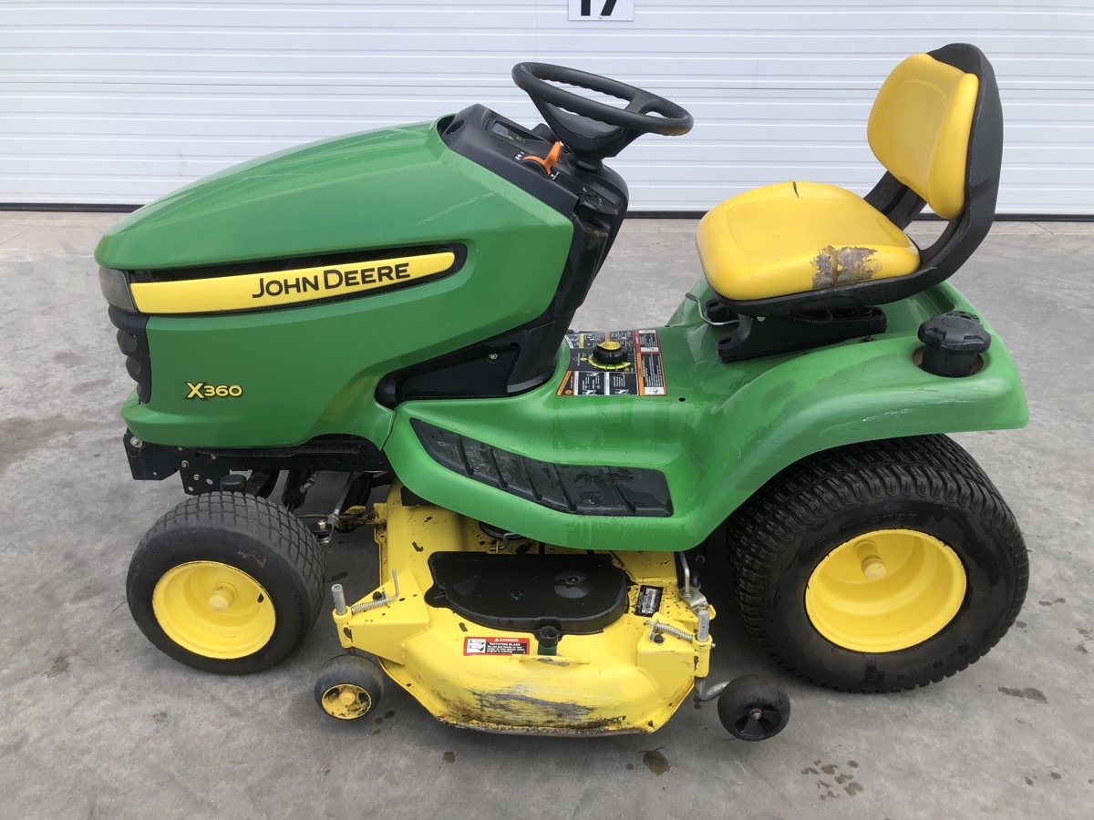 2011 John Deere X360 Image 1