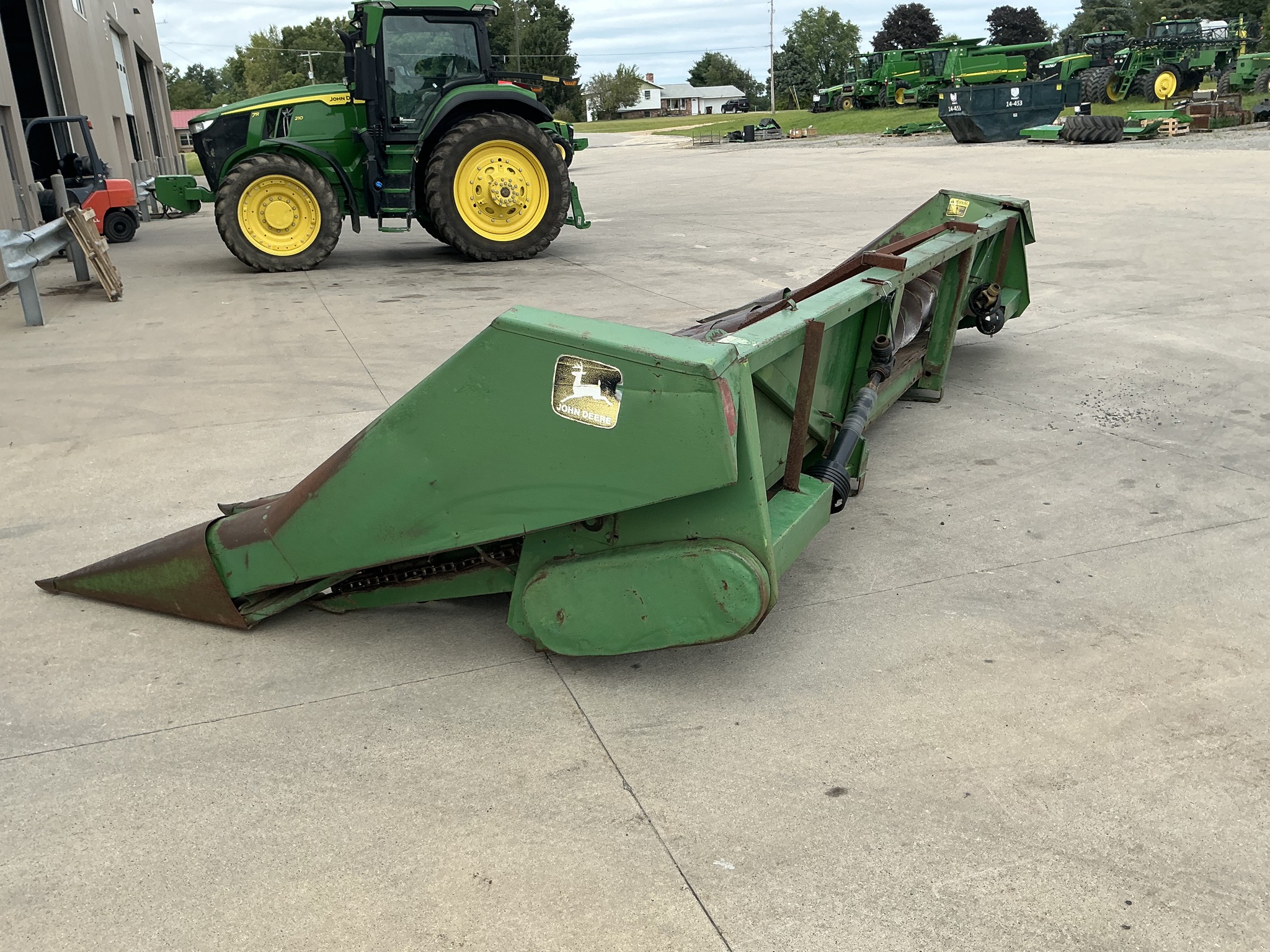 1976 John Deere 843 Image 3