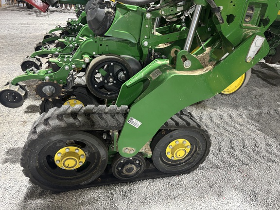 2025 John-Deere 1775NT
