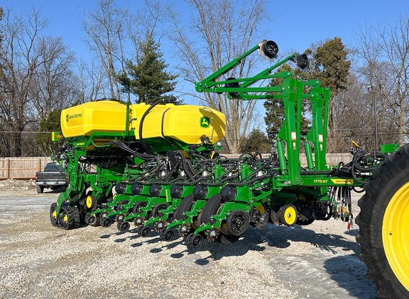 2025 John-Deere 1775NT