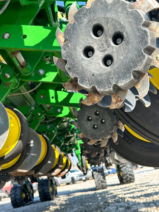 2025 John-Deere 1775NT