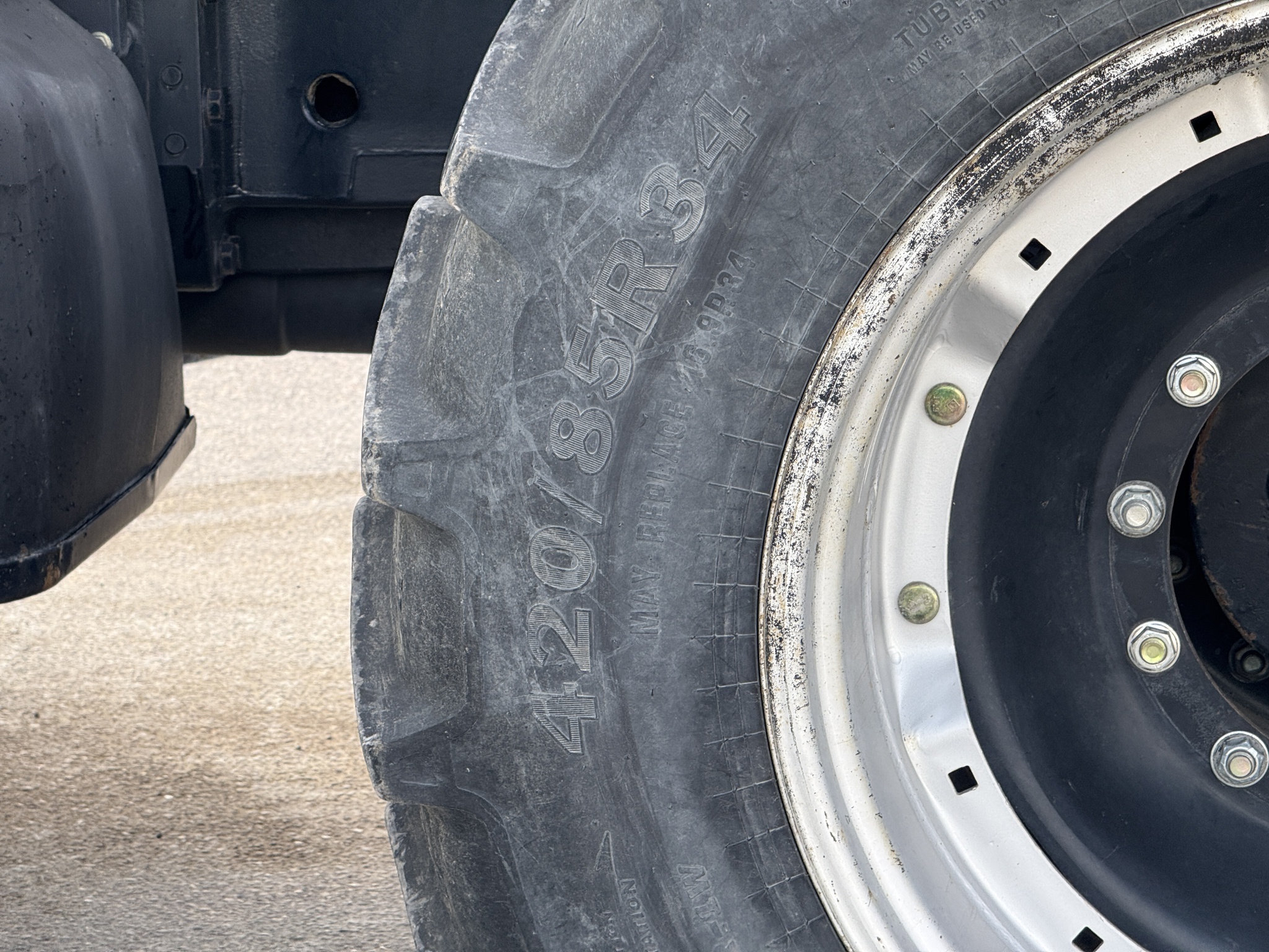 2010 Case IH Magnum 305 Image 39