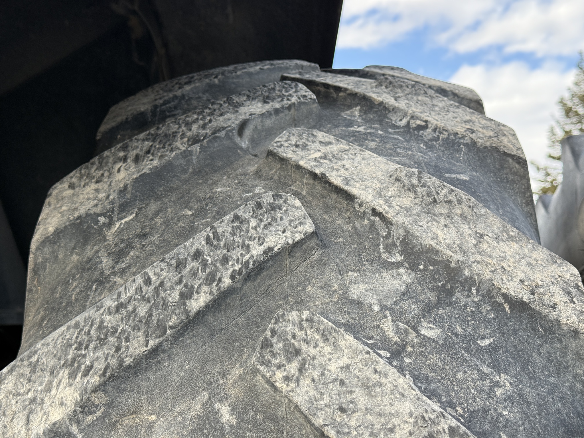 2010 Case IH Magnum 305 Image 37