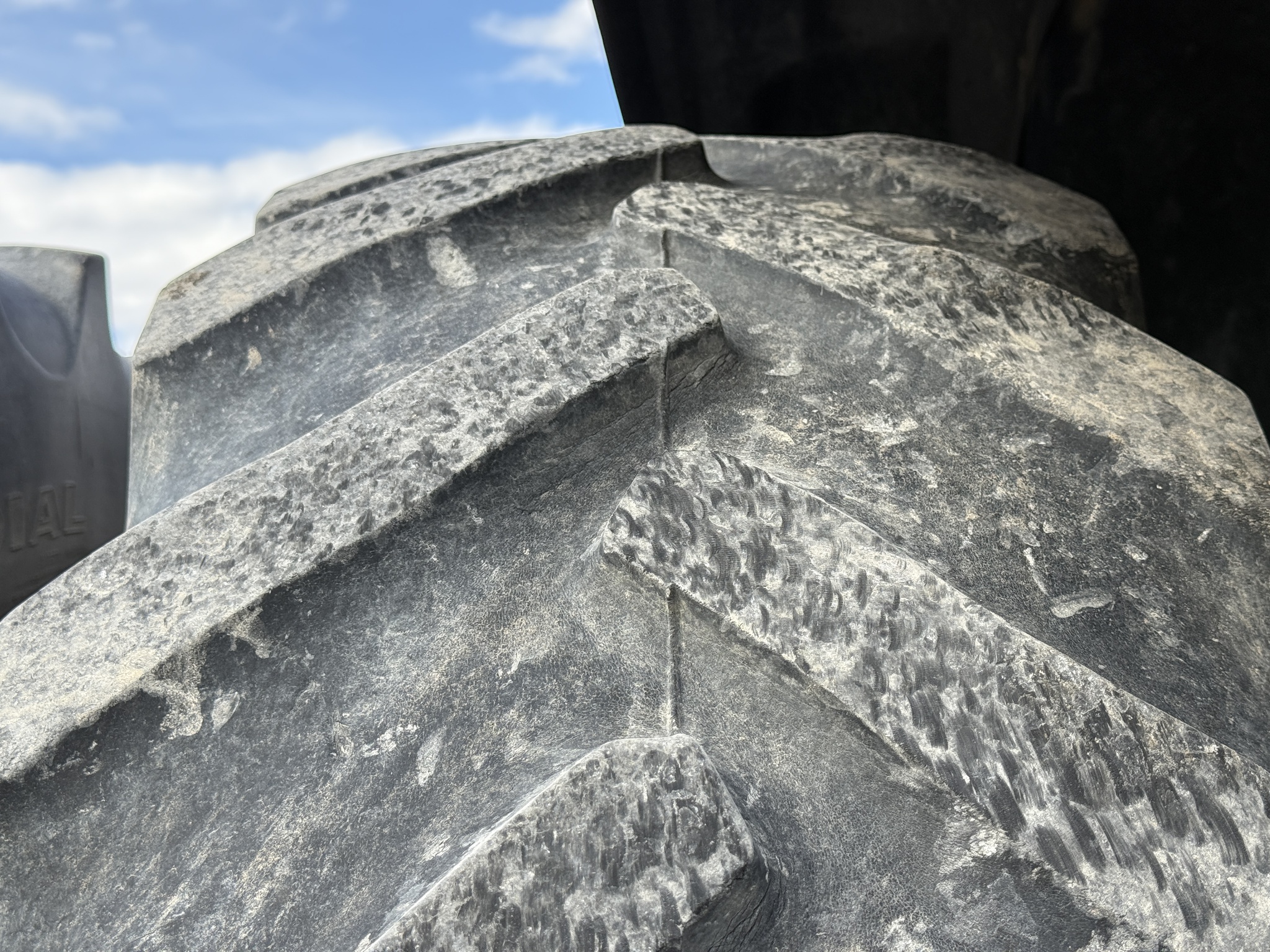 2010 Case IH Magnum 305 Image 34