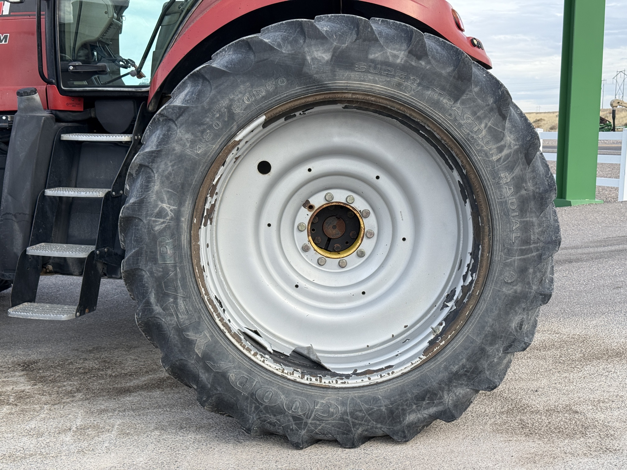 2010 Case IH Magnum 305 Image 32