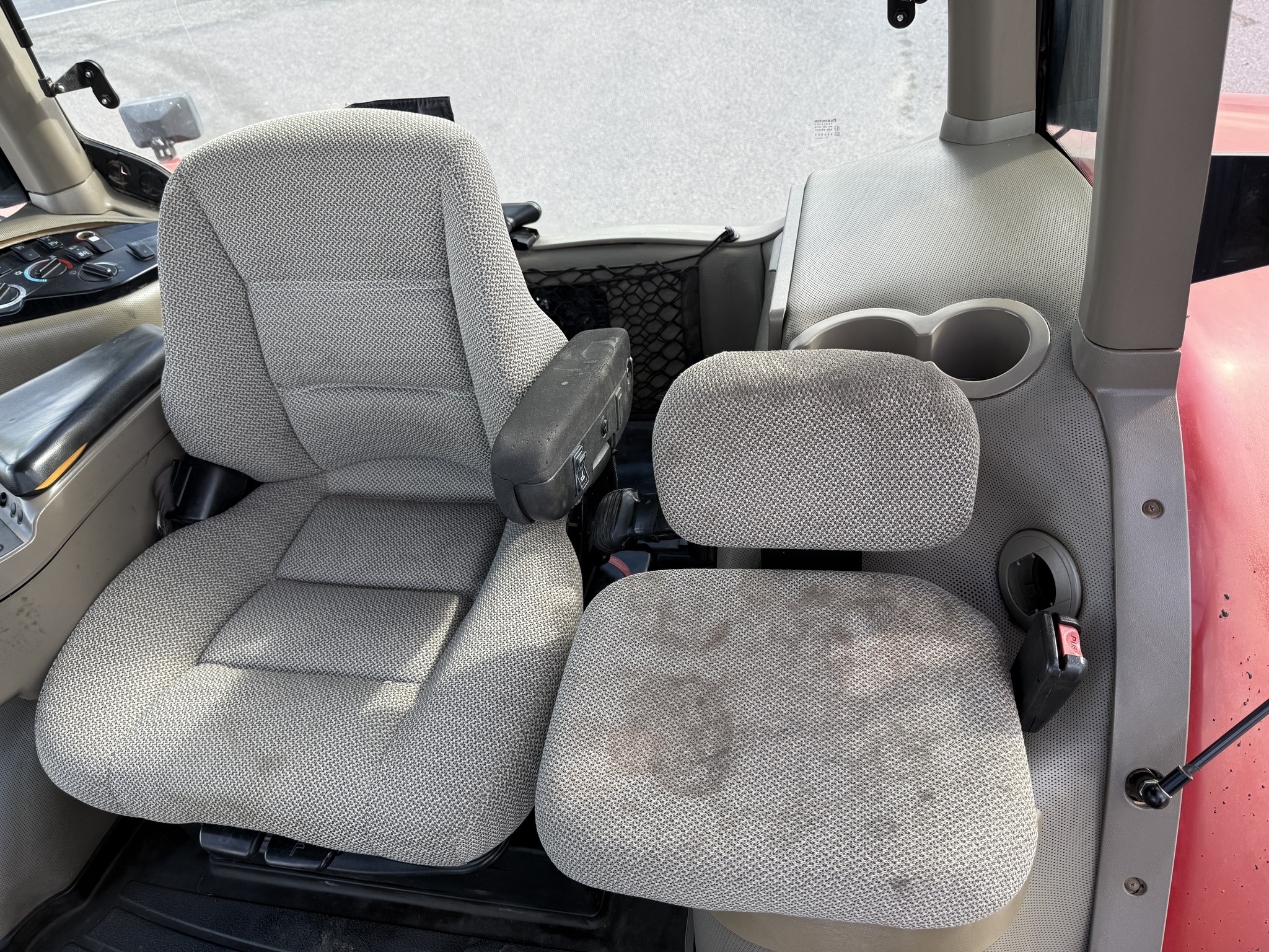 2010 Case IH Magnum 305 Image 13