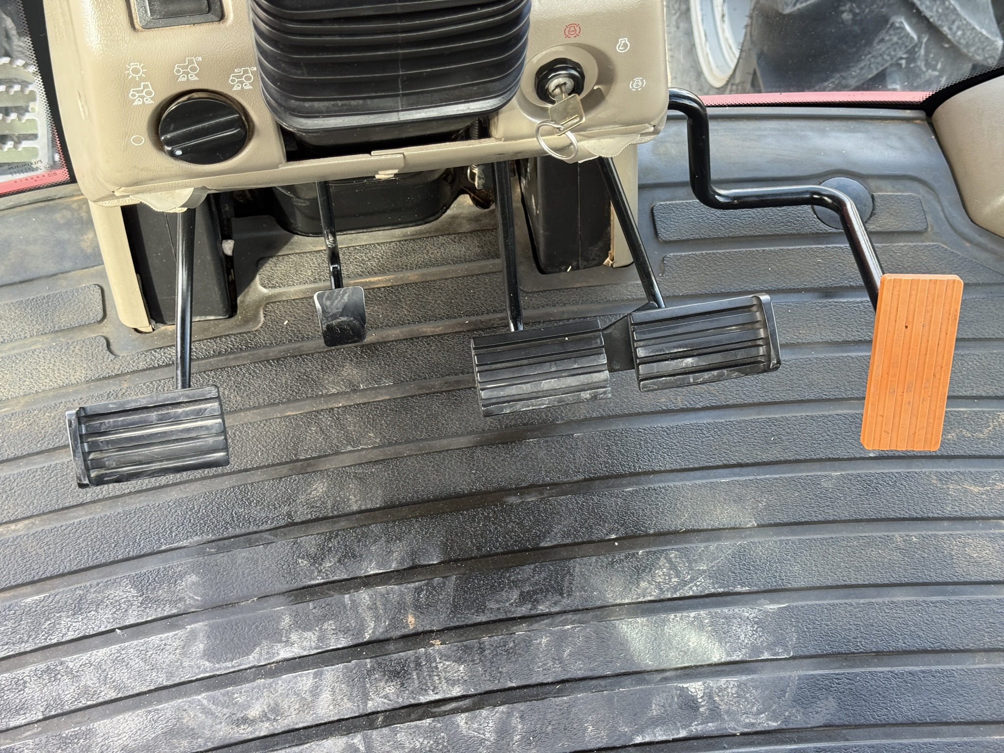 2010 Case IH Magnum 305 Image 12