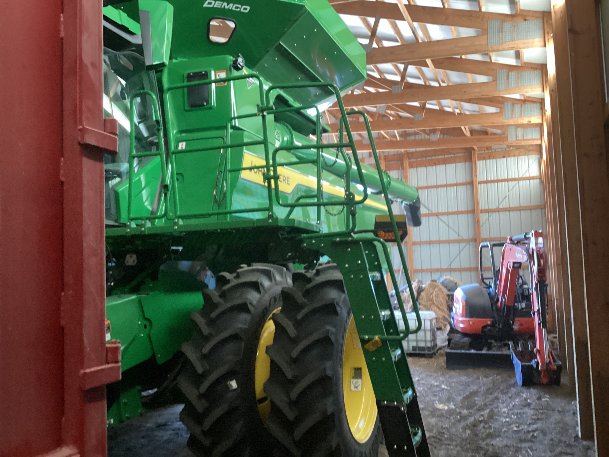 2025 John Deere S7 700 Image 1