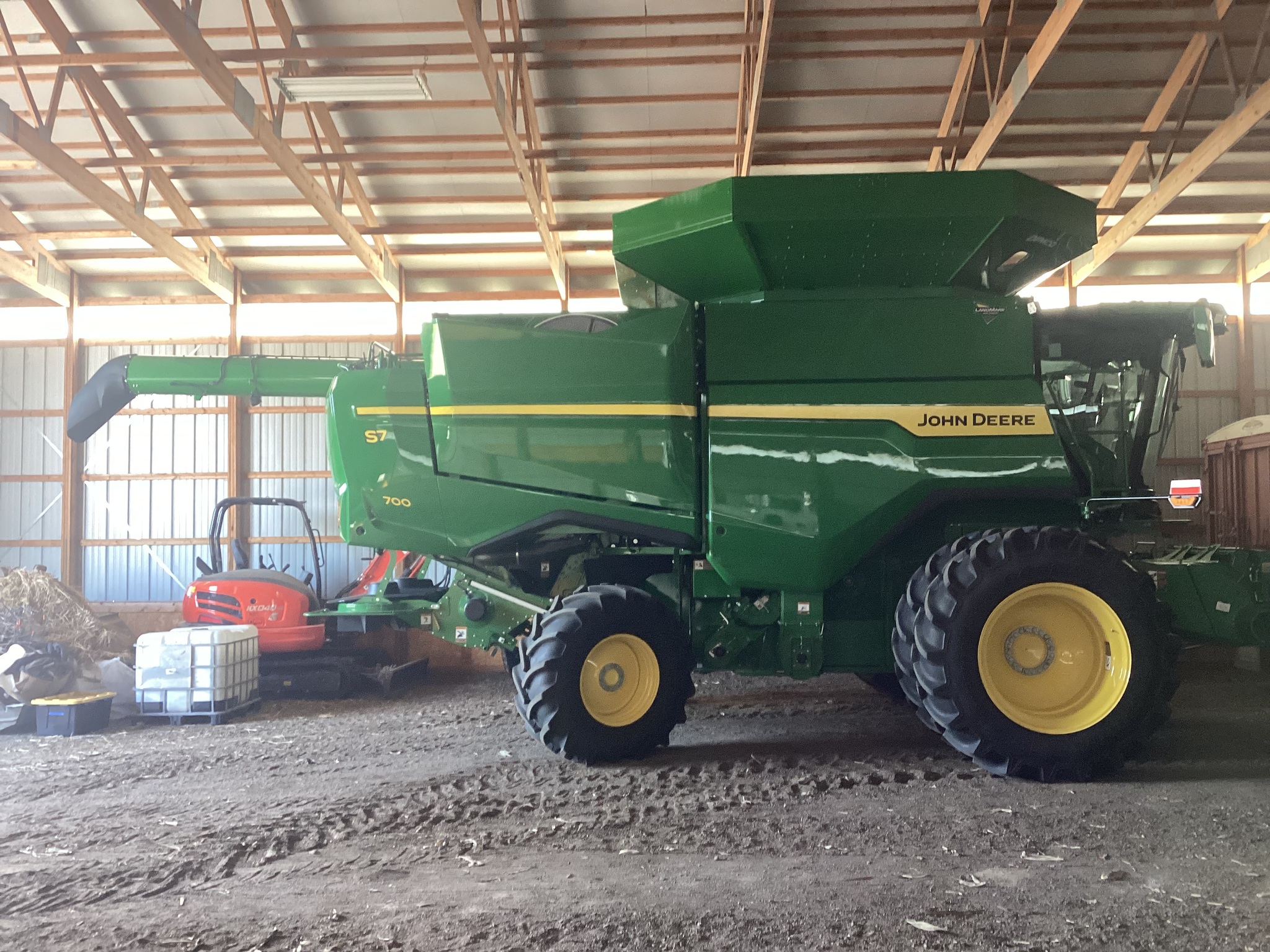 2025 John Deere S7 700 Image 4
