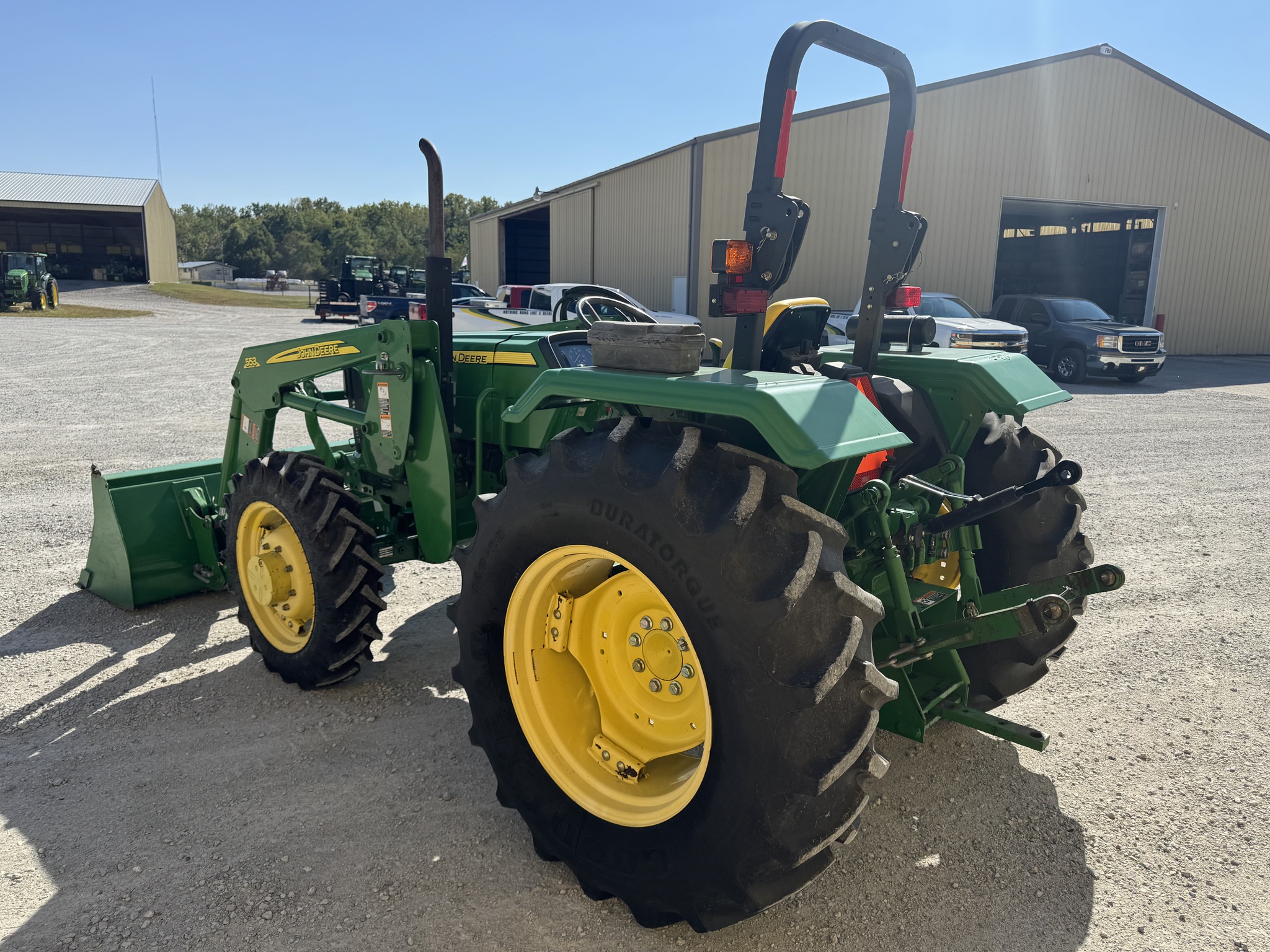 2010 John Deere 5065E Image 5