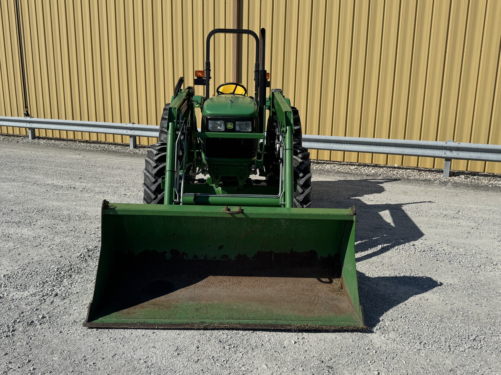 2010 John Deere 5065E Image 8