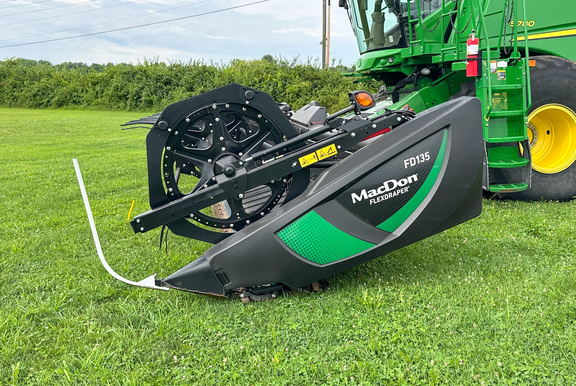 2021 MacDon FD135