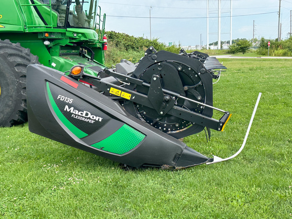 2021 MacDon FD135