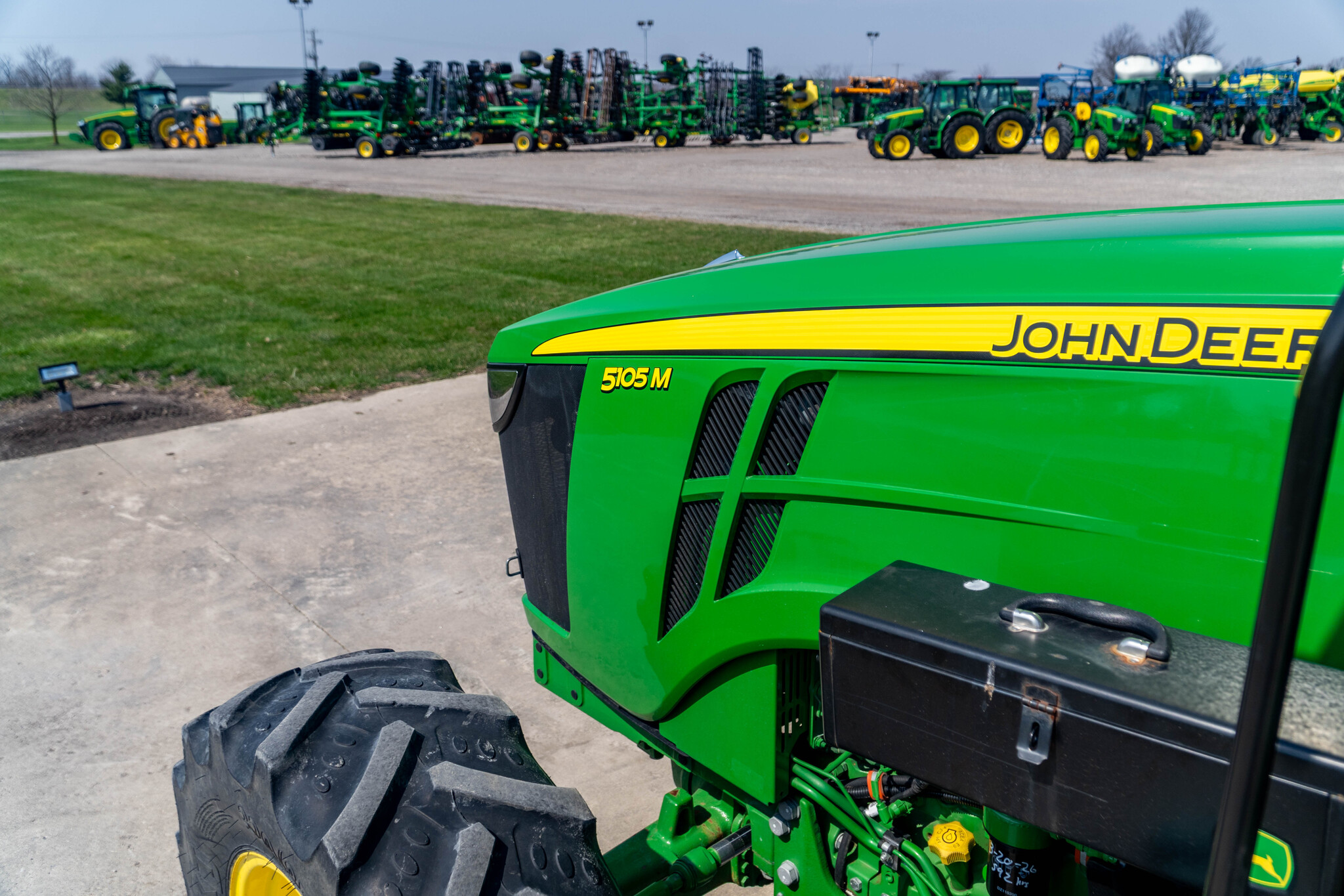 Used 2023 John Deere 5105M Utility Tractors at Koenig Equipment in Anna, OH - PhotoXL22