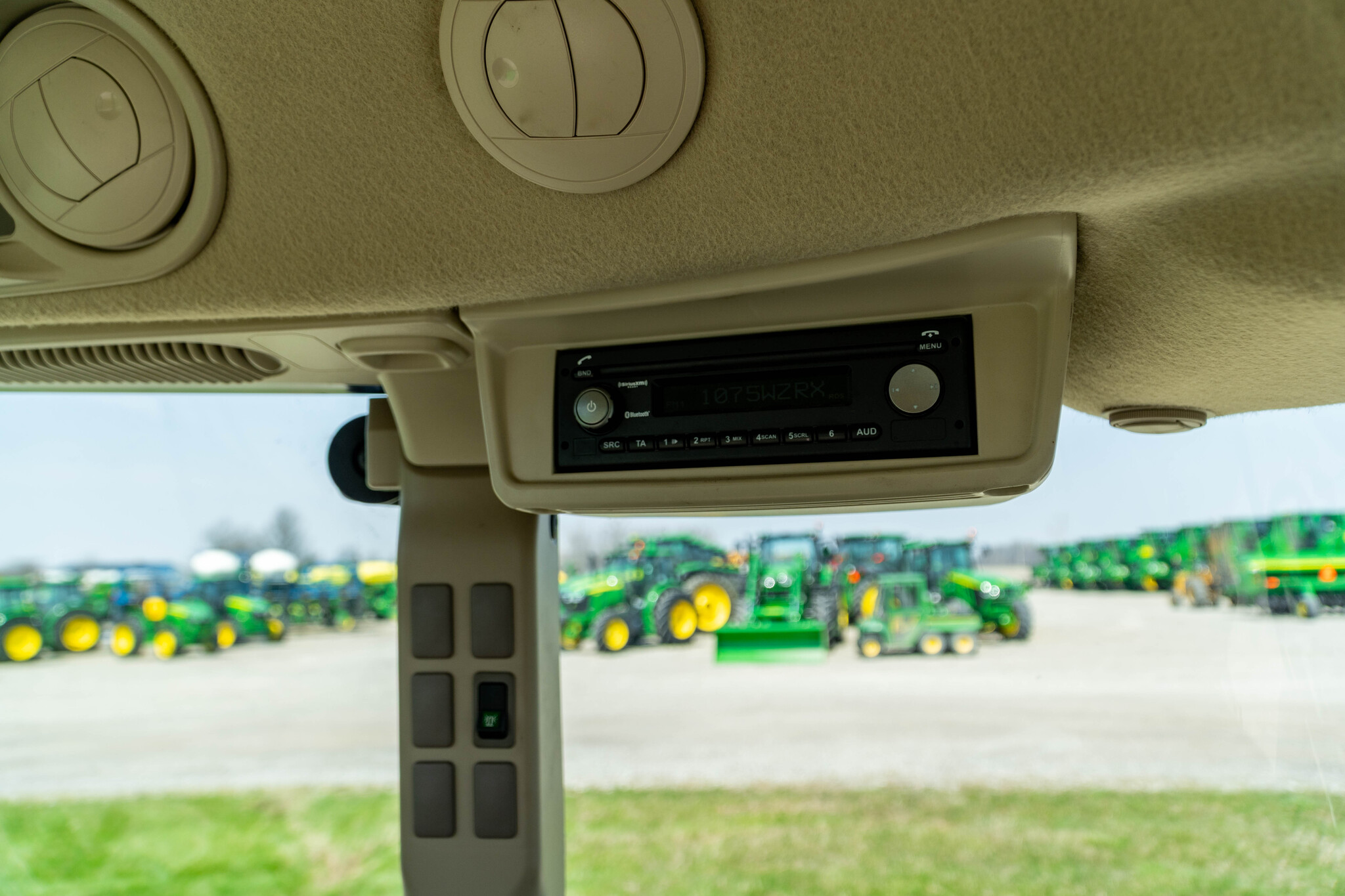 Used 2023 John Deere 5105M Utility Tractors at Koenig Equipment in Anna, OH - PhotoXL33