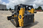 2024 John Deere 317G Image 10