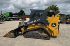 2024 John Deere 317G Image 3