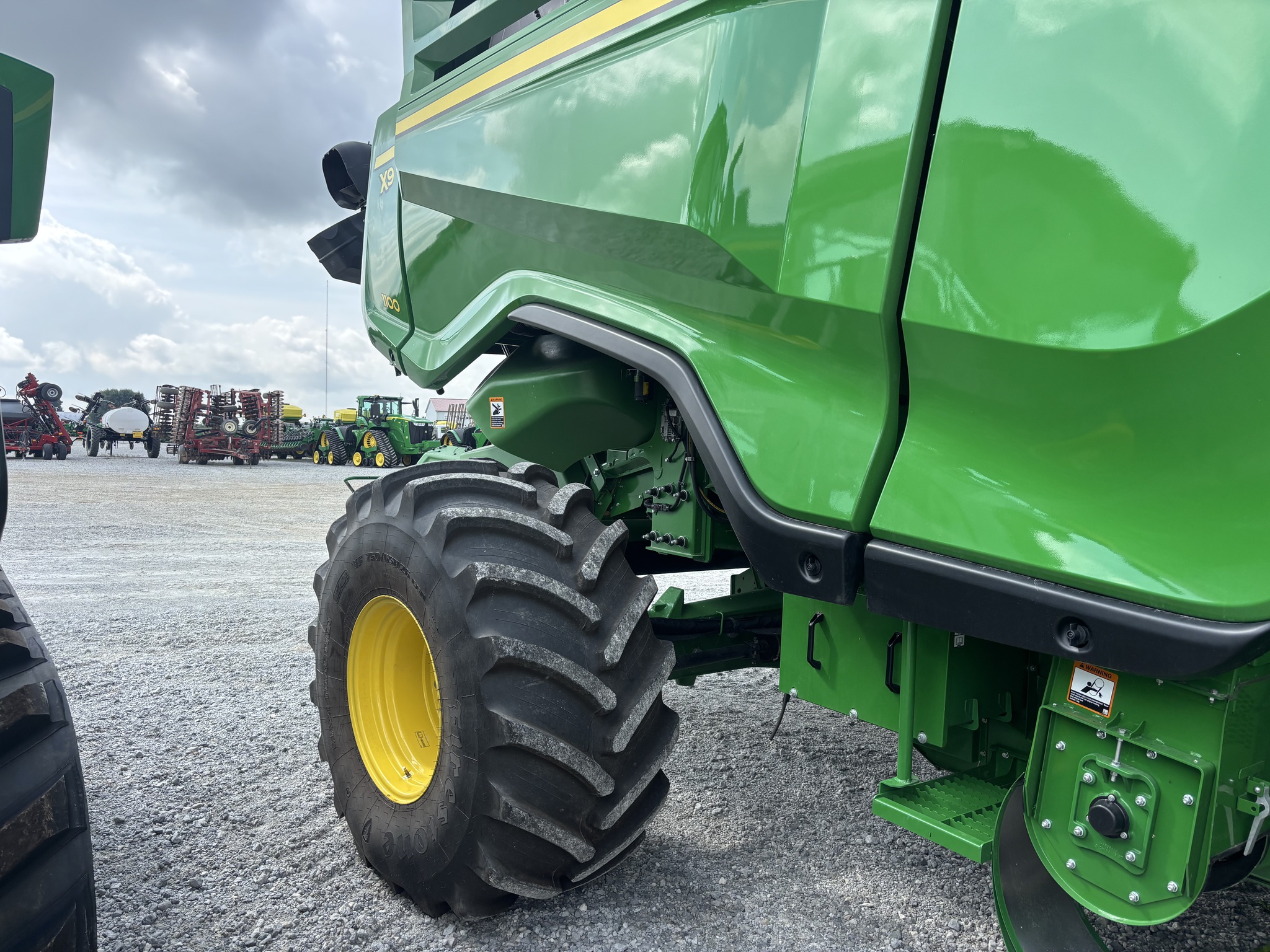 2024 John Deere X9 1100 Image 10
