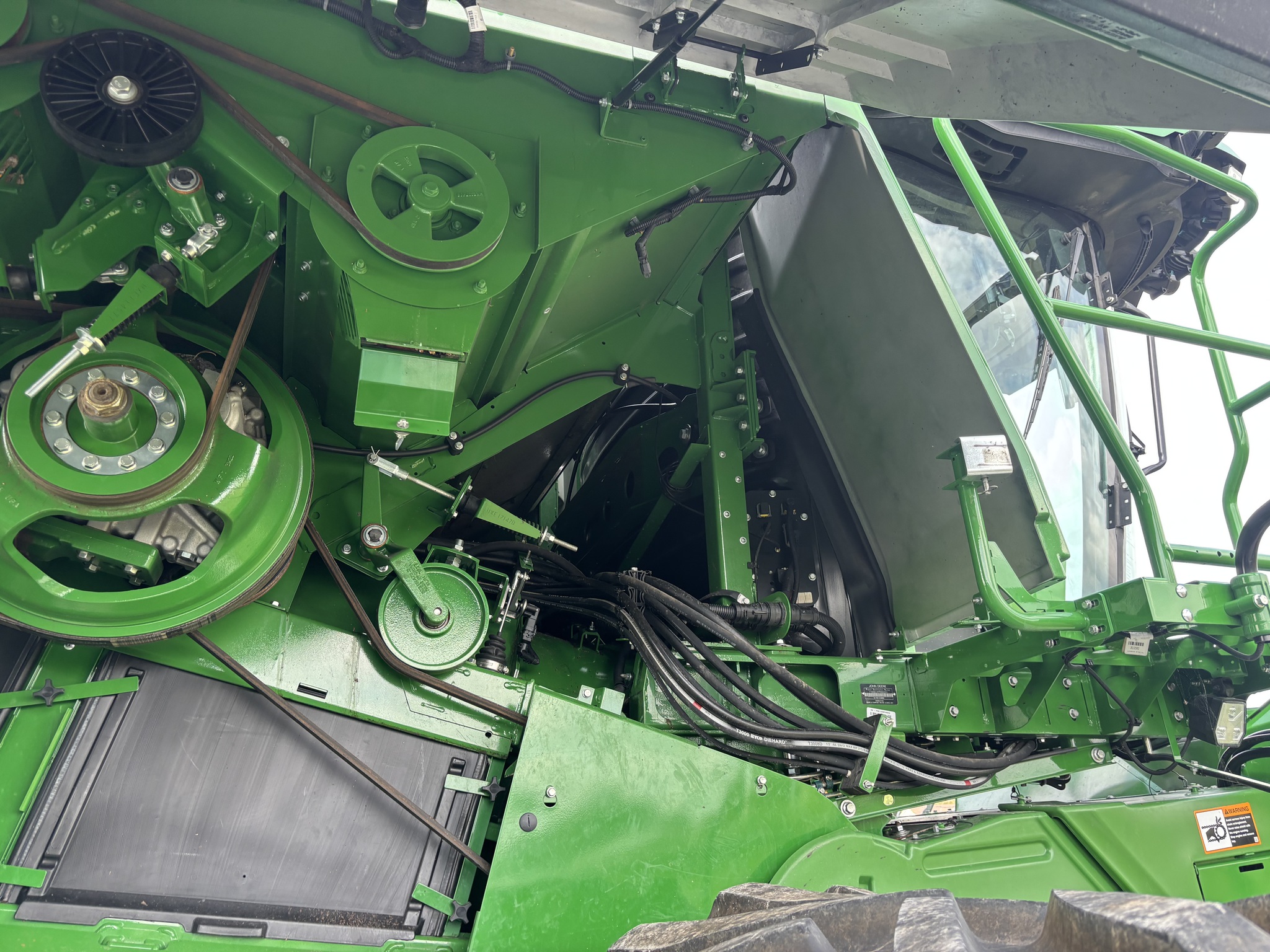 2024 John Deere X9 1100 Image 11