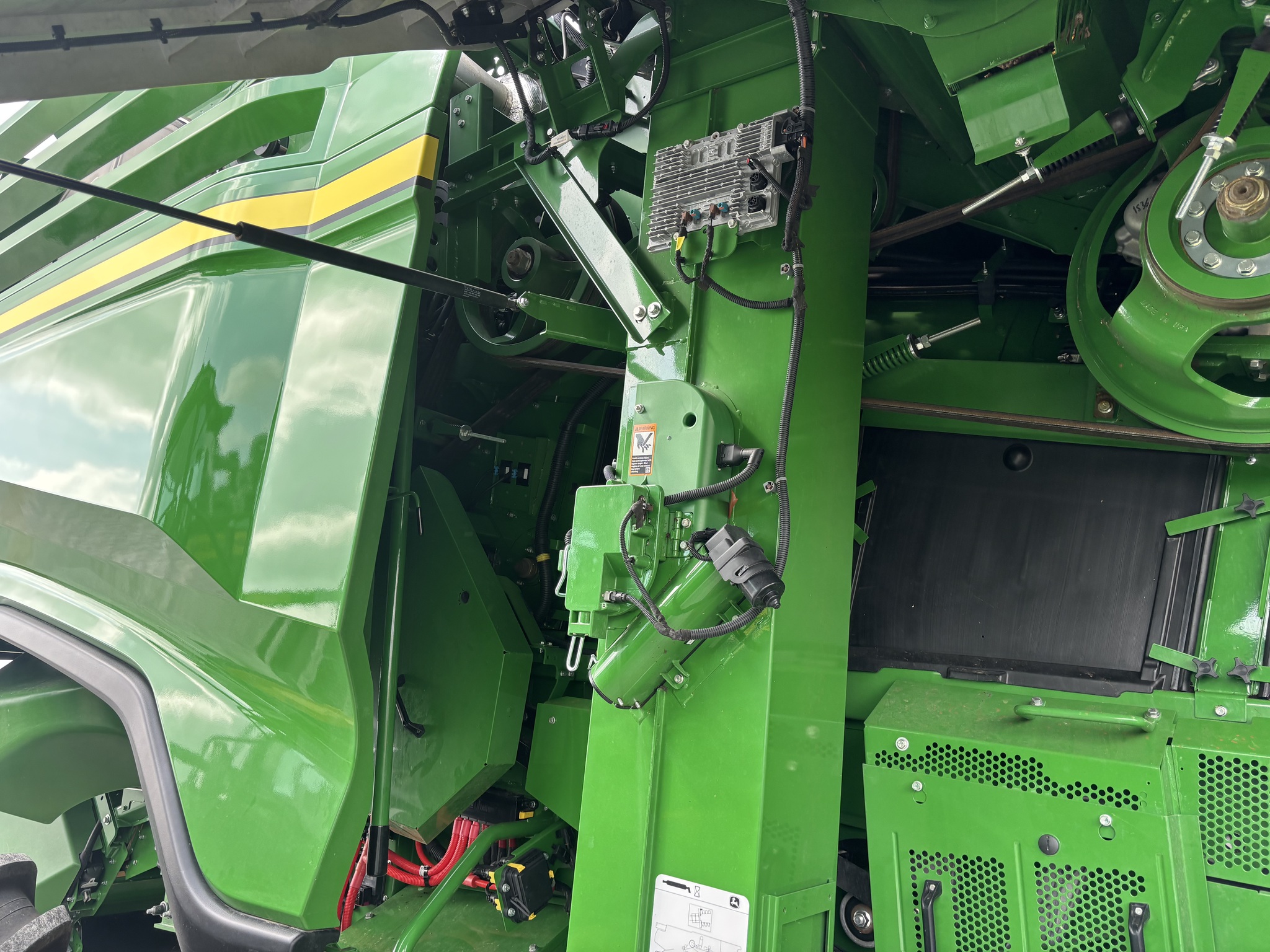 2024 John Deere X9 1100 Image 15