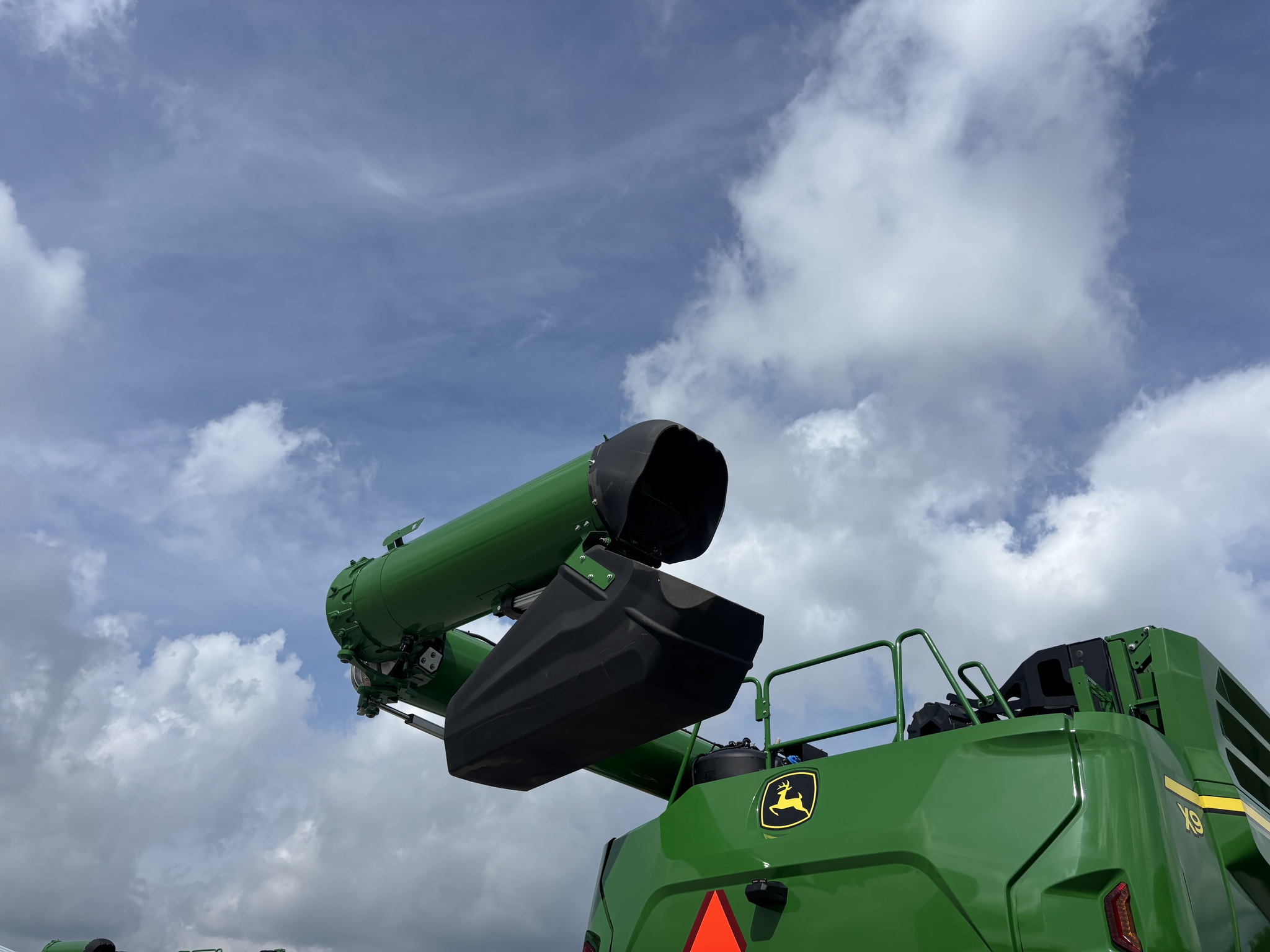 2024 John Deere X9 1100 Image 18