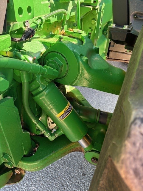 2023 John Deere 8R 340 Image 13