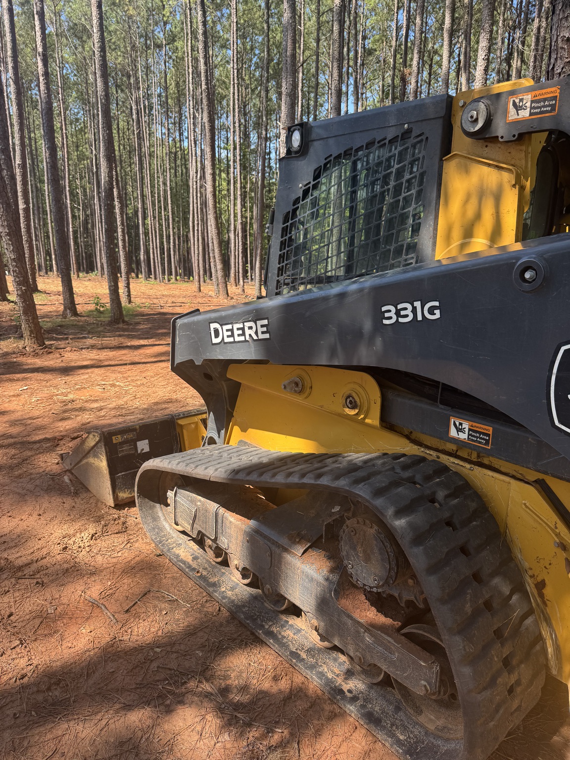 2024 John Deere 331G Image 8