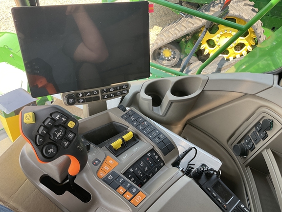 2024 John Deere X9 1000 - Photo17