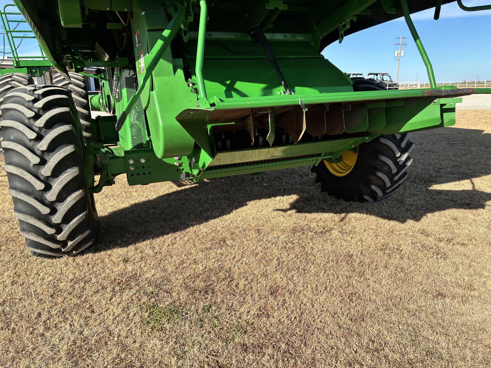 2013 John Deere S550 Image 6