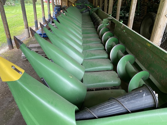 2021 John Deere C18R - Photo13