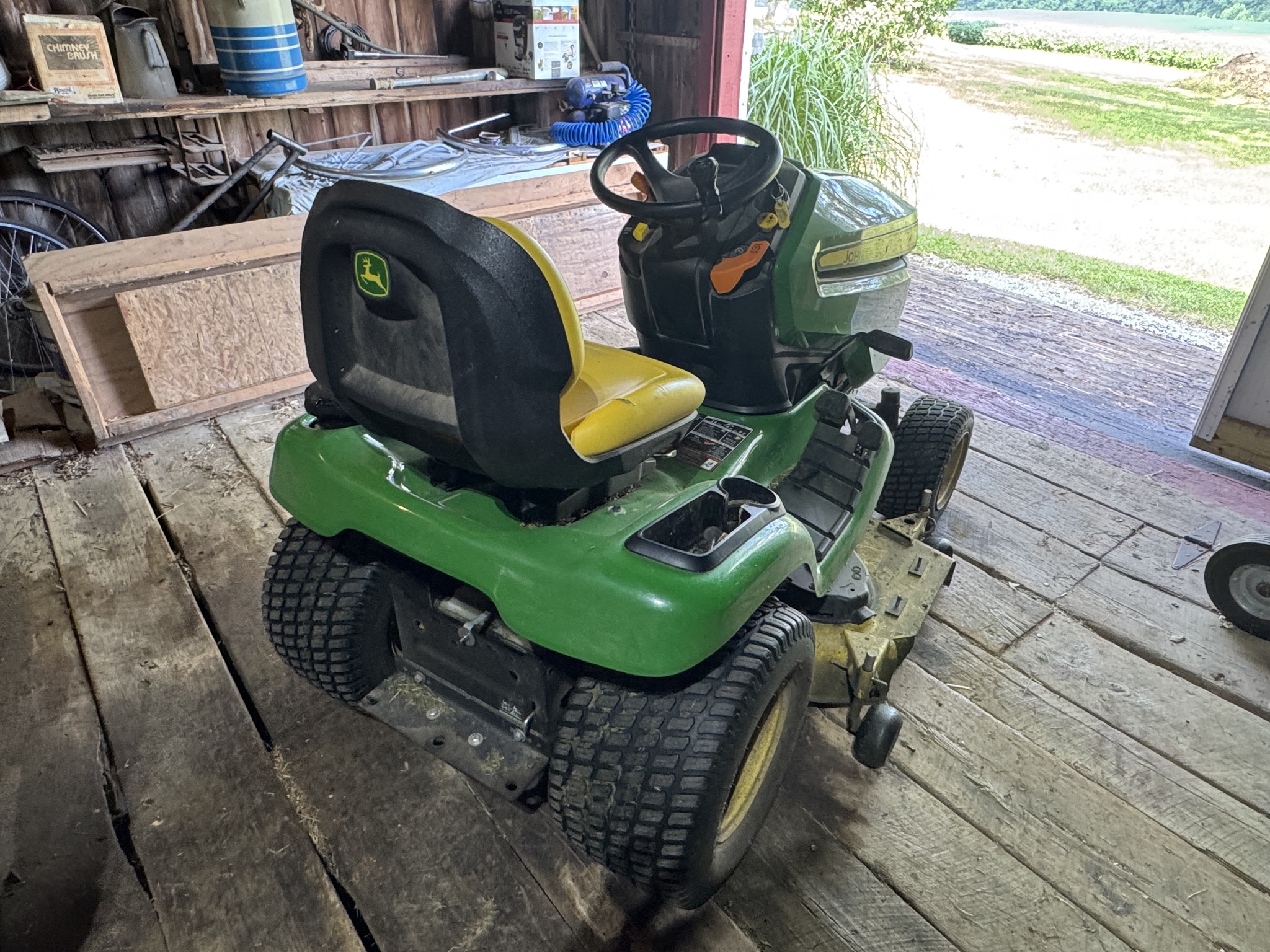 2017 John Deere X390 Image 5