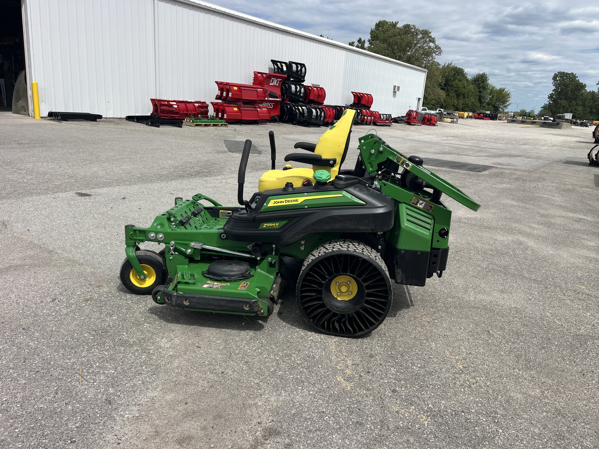2024 John Deere Z994R Image 2