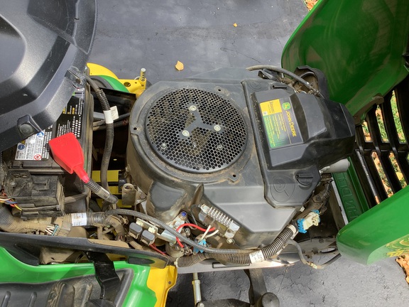 Photo of 2017 John Deere X590