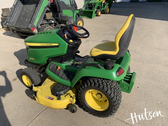 Photo of 2017 John Deere X590