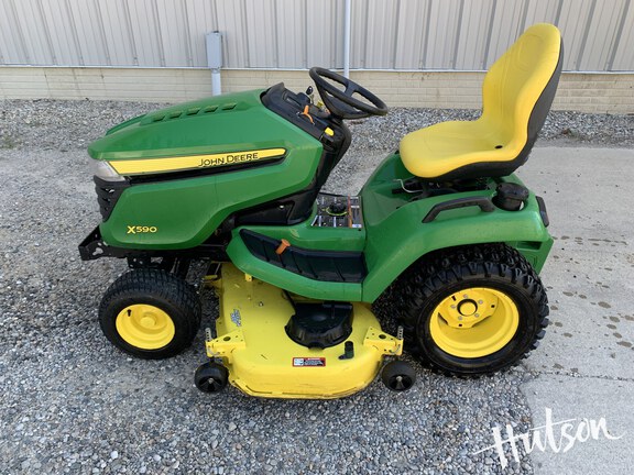 Photo of 2017 John Deere X590