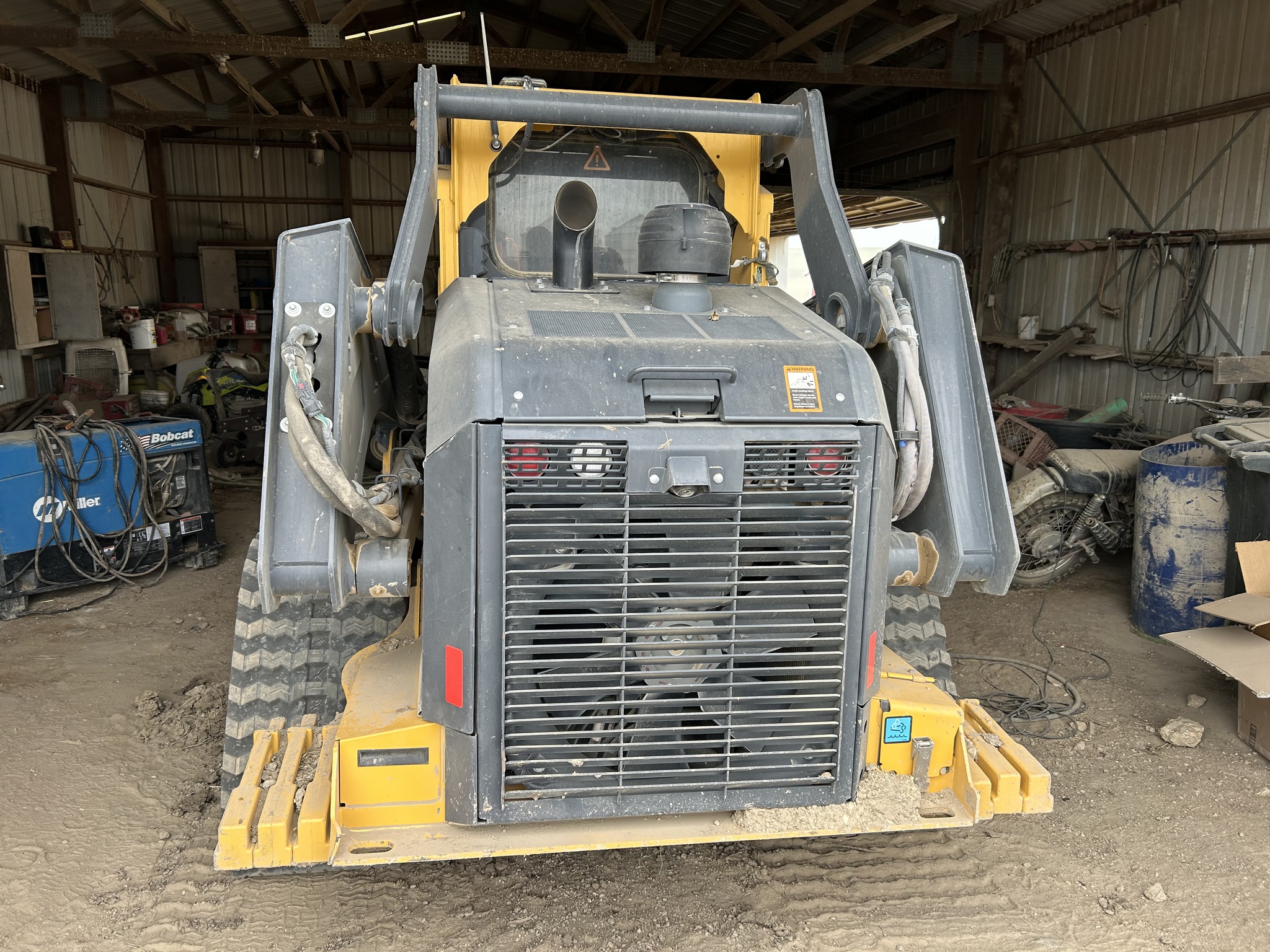 2023 John Deere 331G Image 4