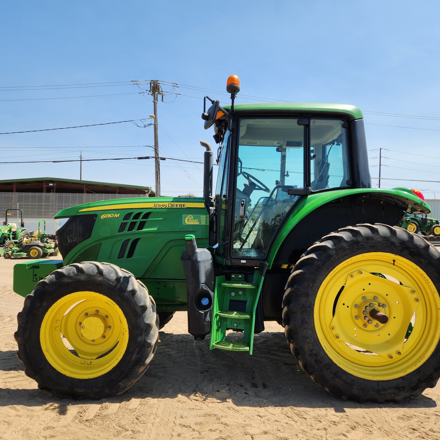 2018 John Deere 6130M Image 2