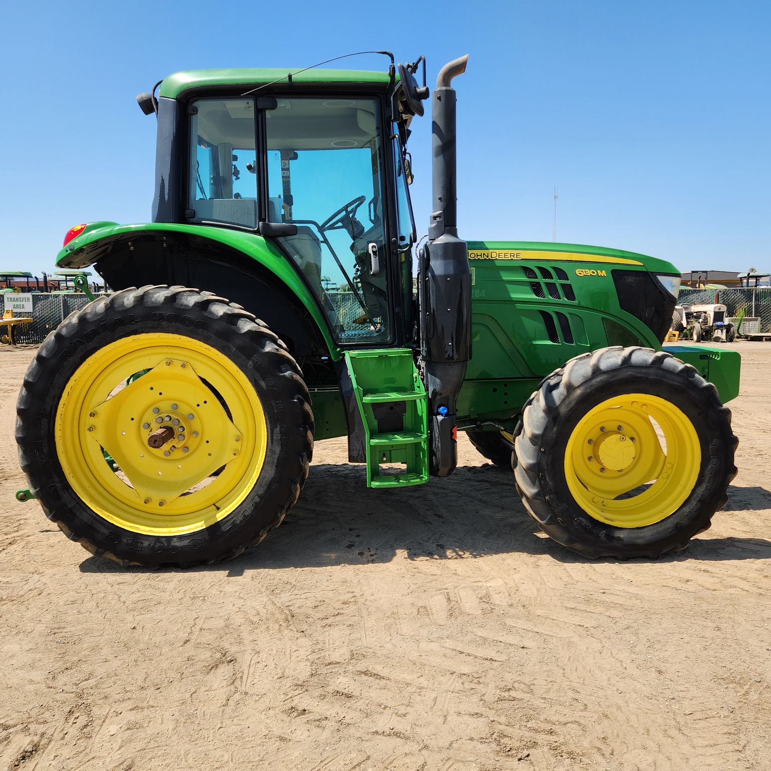 2018 John Deere 6130M Image 6