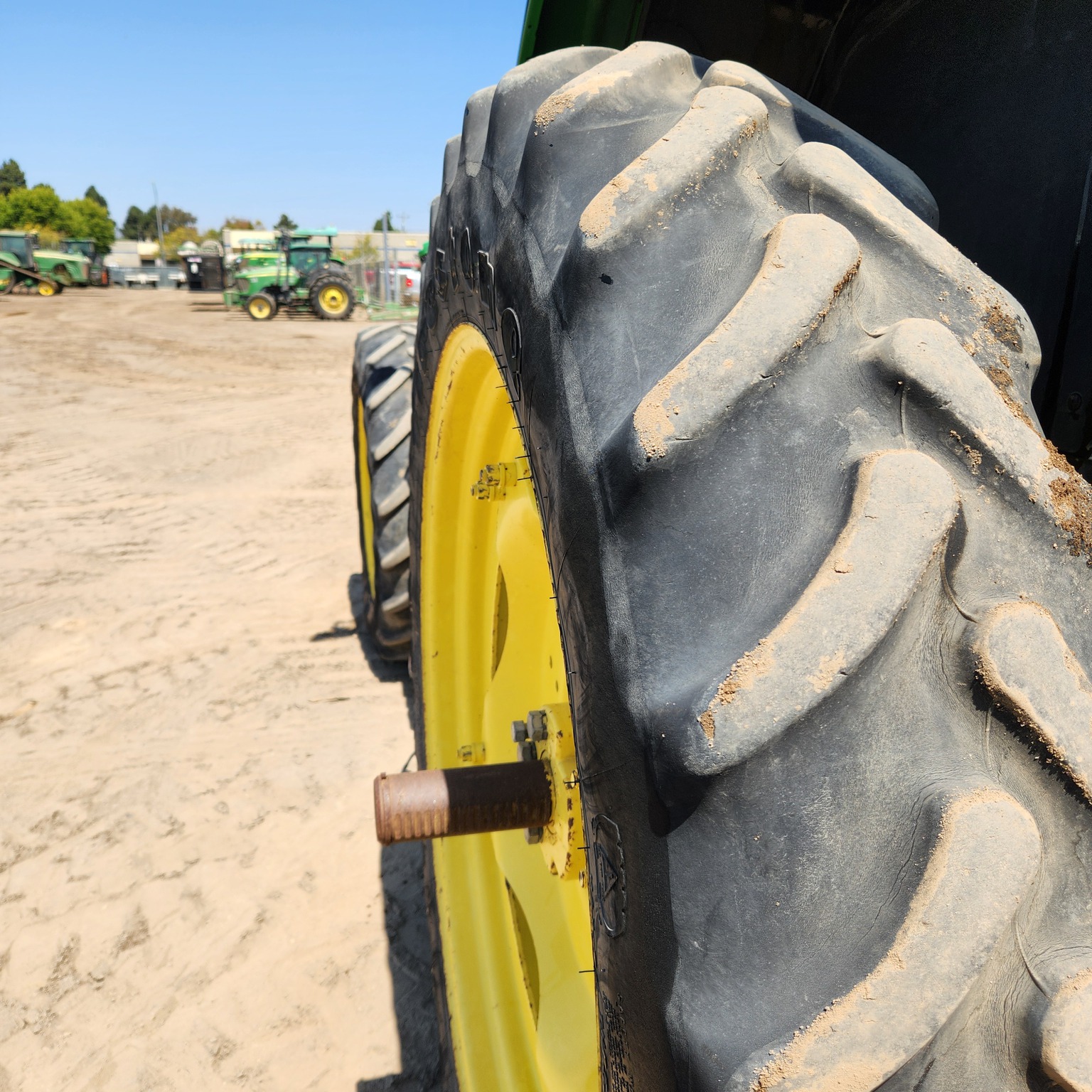 2018 John Deere 6130M Image 9
