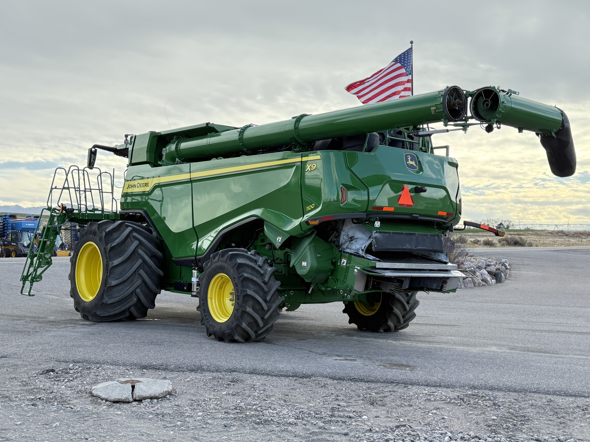 2023 John Deere X9 1100 Image 3
