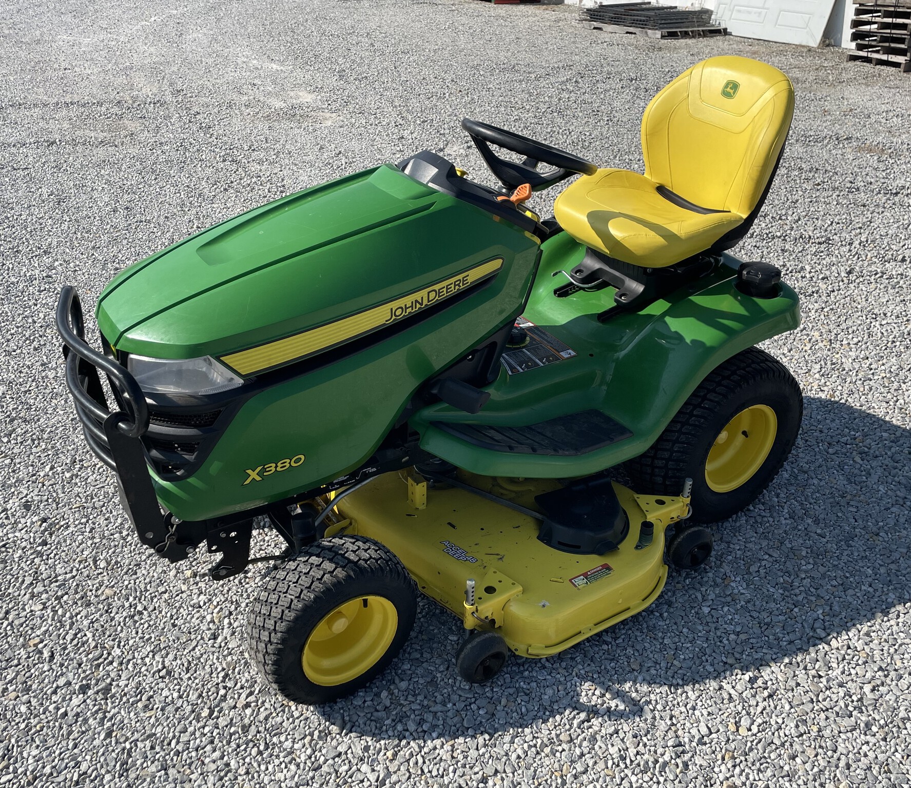 2022 John Deere X380 Image 1