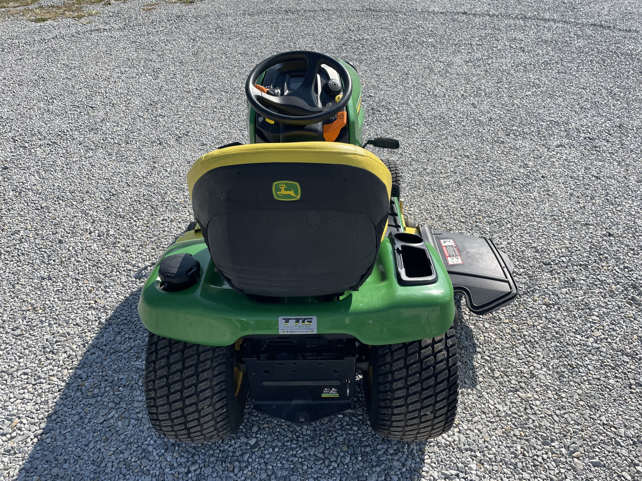 2022 John Deere X380 Image 5