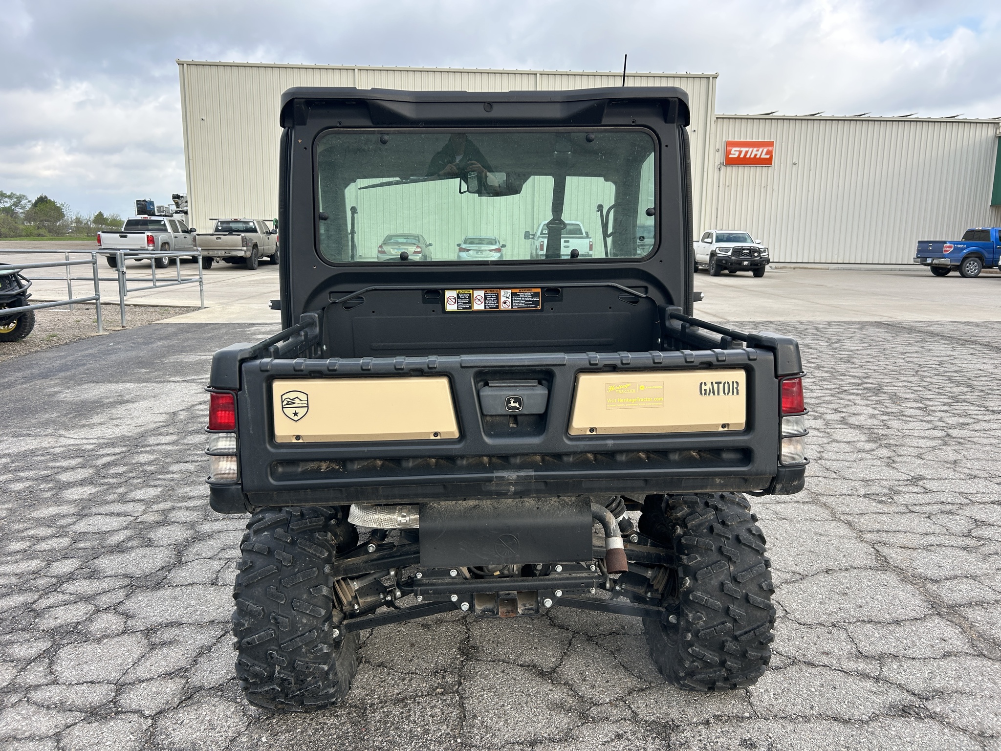  2022 John Deere XUV 835M at Heritage Tractor in Baldwin City, KS